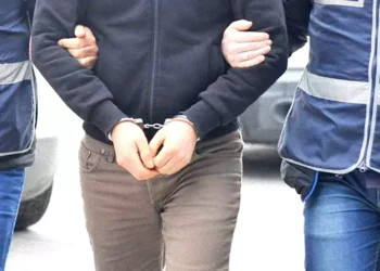 Babasını bıçaklayarak öldürdü