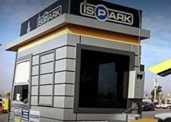 İstanbul’da İSPARK otoparklarına elektrikli şarj istasyonu kurulacak: Yeşil dönüşüm için adım atılıyor