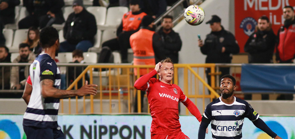 Kasımpaşa’dan üç gollü galibiyet