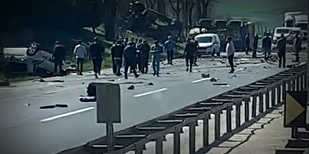 Silivri TEM Otoyolu’nda zincirleme kaza: 6 ölü 3 yaralı