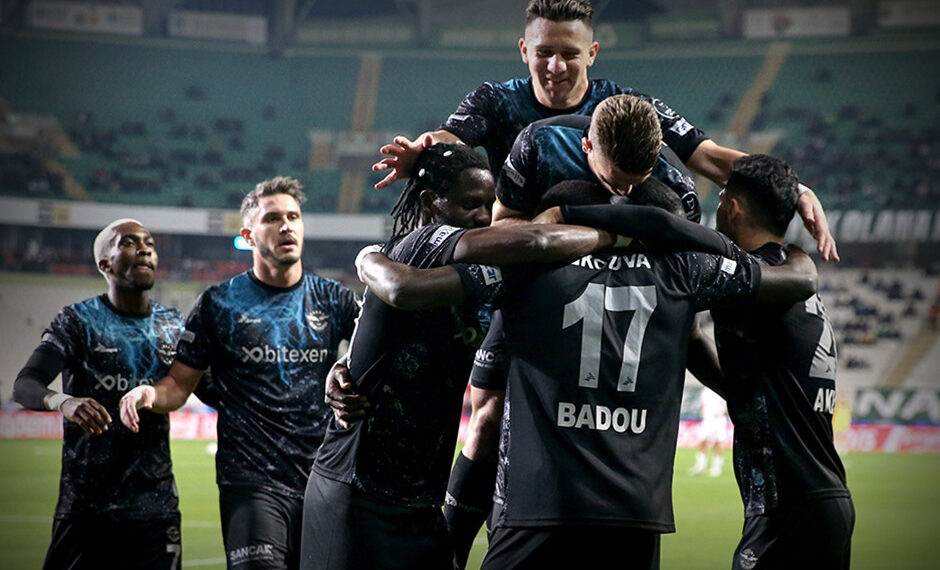 10 kişi kalan Adana Demirspor, Konya’da 2 golle 3 puanı aldı