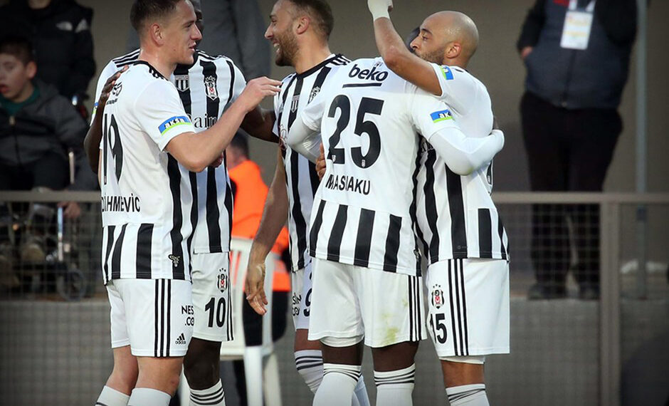 Beşiktaş deplasmanda Ümraniyespor’u 2 golle geçti