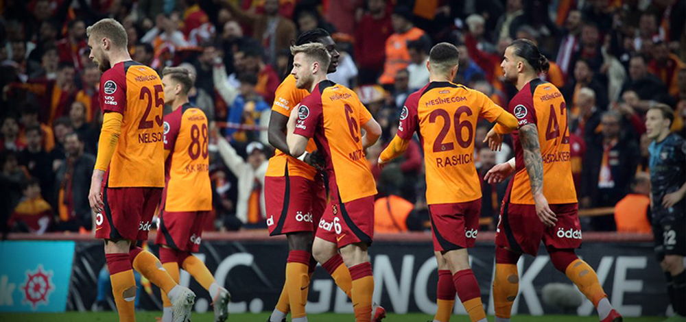 Galatasaray milli aradan 3 puan ile döndü