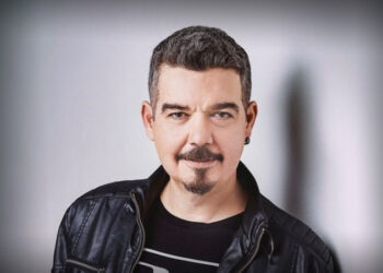 Gazeteci ve oyuncu Tolga Akyıldız hayatını kaybetti