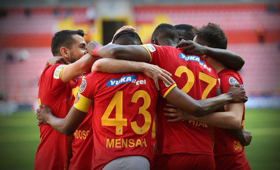 Kayserispor evinde Ümraniyespor’u 3 golle devirdi