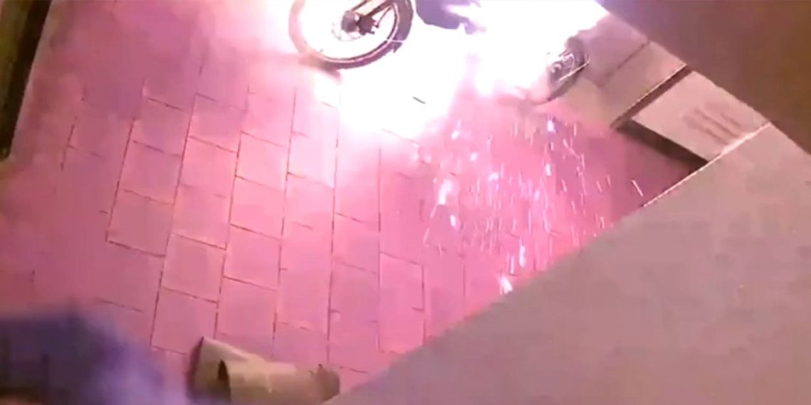 Alev Alıp Patladı, İtfaiye Uyardı: Sakın Meskeninize Almayın