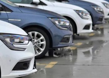 Araba Satışlarına Kur ve Kredi Freni