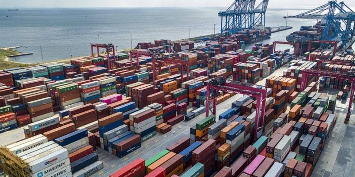 Dış Ticaret Açığı Nisanda Yıllık Yüzde 42 Arttı