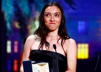 En Düzgün Bayan Oyuncu Mükafatı Merve Dizdar’ın