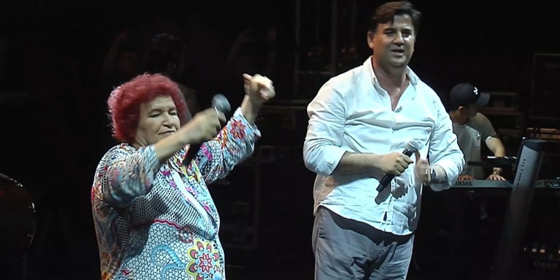 Fethiye’deki harikulade şenliğe İzmir Marşı damga vurdu