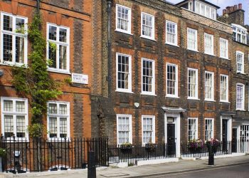 Londra’dan Konut Alan Varlıklı Türk Sayısı Arttı: “Paralarını Türkiye’den Çıkarmaya Çalışıyorlar”