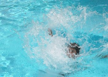 7 yaşındaki çocuk otel havuzunda boğuldu