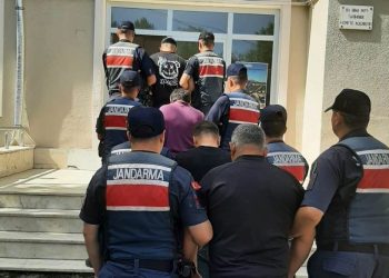 8 vilayette cezaevi çalışanına operasyon: 22 gözaltı
