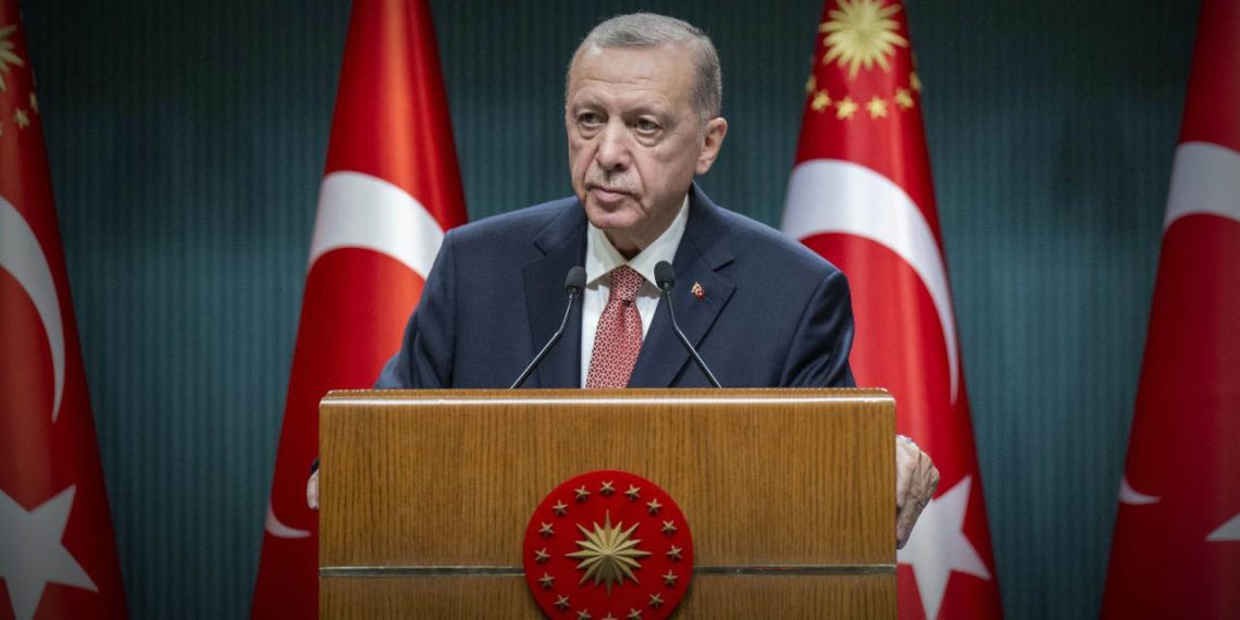 Cumhurbaşkanı Erdoğan’dan ‘Babalar Günü’ mesajı