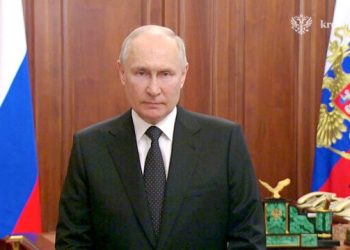 Putin televizyon kanallarından halka seslendi