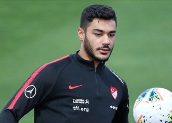 A Ulusal Futbol Kadrosu’nda Ozan Kabak antrenmanı yarıda bıraktı