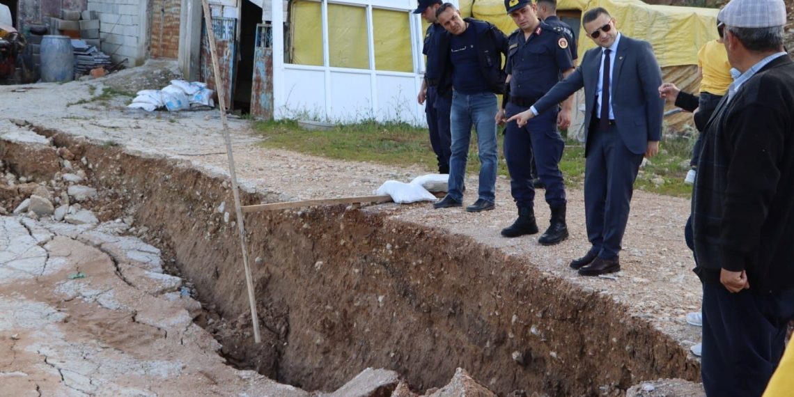 Afyonkarahisar’da heyelan riski: 5 mesken boşaltıldı