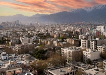 Ali Asgar Çabuk yazdı: Değişen İran ve tiyatro kafeleri