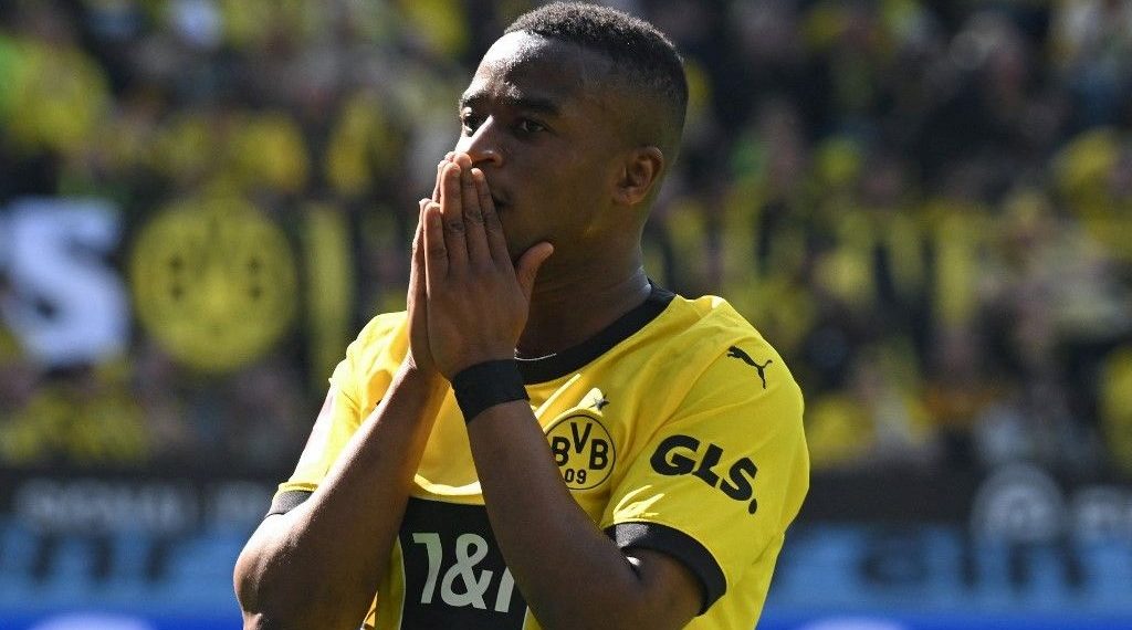 Almanya Futbol Federasyonu Moukoko ve Ngankam’a ırkçı hakaretleri kınadı: Sizden tiksiniyoruz, siz taraftar değilsiniz