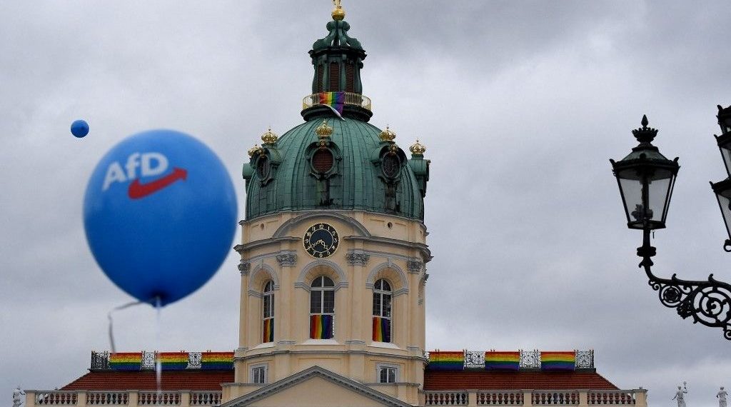 Almanya’da çok sağcı AfD en büyük 2. parti konumuna geldi