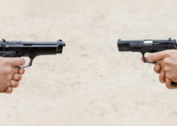 Amca ile yeğen ortasında düello: Bir meyyit, bir ağır yaralı