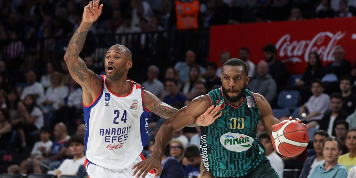 Anadolu Efes final serisine galibiyetle başladı