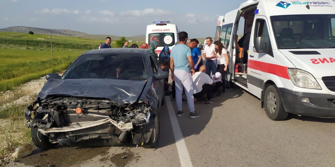 Antalya’da feci kaza: Karı – koca ve torunları öldü, 9 kişi de yaralandı
