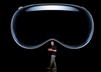 Apple, “Vision Pro” başlığını tanıttı