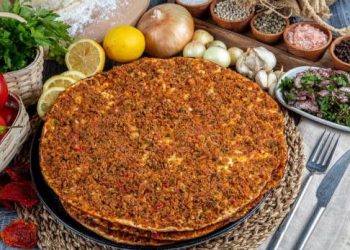 Bakanlık: Lahmacun, pide ve börekten numune alınmaya devam edilecek