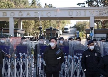 Boğaziçi Üniversitesi’ndeki protestolarda 8 öğrenci hakkında karar