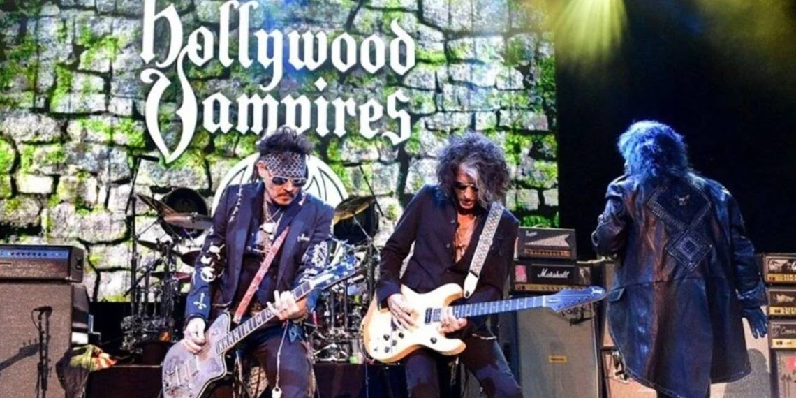 Bugün duyurdular…. Johnny Depp İstanbul konserinin gelirini depremzedelere bağışlayacak