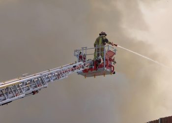 Bursa’da geri dönüşüm tesisinde yangın