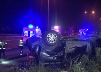 Çatalca’da denetimden çıkan araç takla attı: 14 kaçak göçmen yaralandı