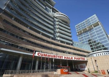 CHP’de değişim tartışmaları: Ben dahil başkan takımı değişmeli