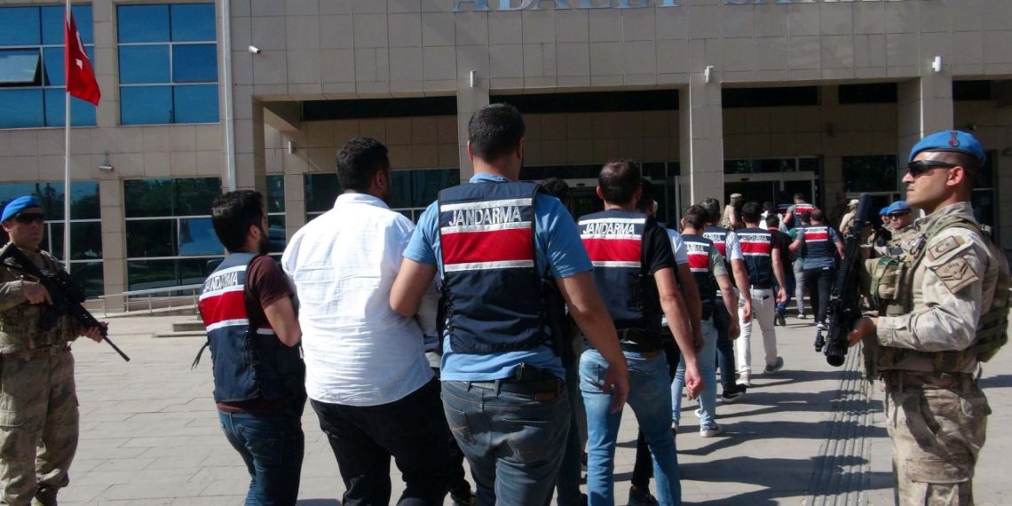 Çobanbey Hudut Kapısı’nda rüşvet operasyonu: 10 gözaltı