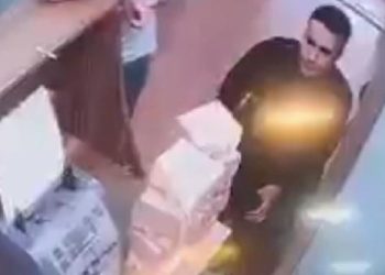 Döviz ofisi çalışanları 700 bin euro ile kayıplara karıştı