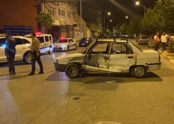 Edirne’de değişik kaza: Kazaya karışan iki şoför kaçtı