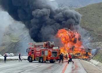 Erzincan’da iki TIR çarpıştı: 2 meyyit