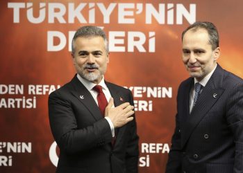 Eski Bakan Suat Kılıç Yine Refat Partisi’ne katıldı