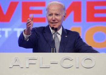 Espri mi yoksa gaf mı?: Biden konuşmasını “Tanrı Kraliçe’yi korusun” diyerek tamamladı