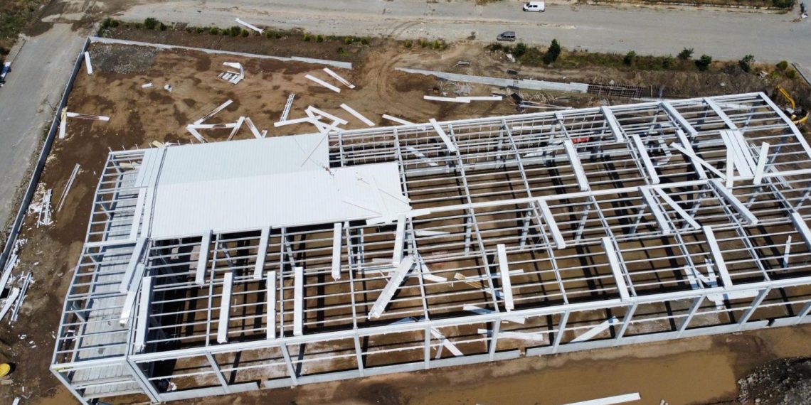 Fabrika çatısı uçtu, 12 metreden düşen emekçi hayatını yitirdi