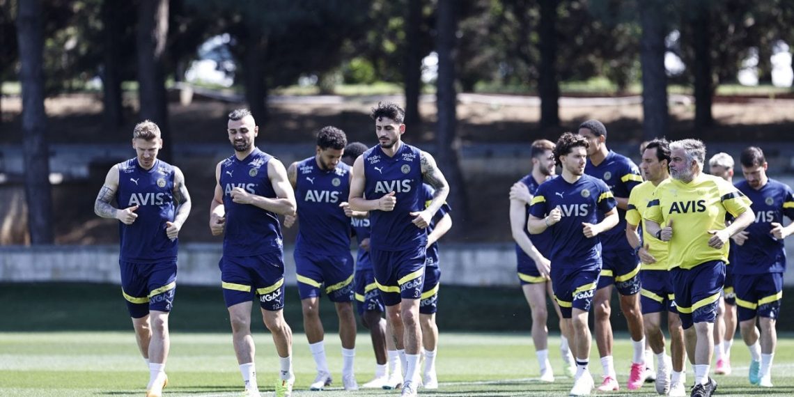 Fenerbahçe, Galatasaray Derbisinin Hazırlıklarına Başladı