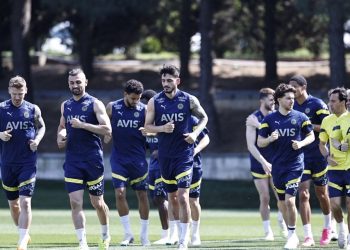 Fenerbahçe, Galatasaray Derbisinin Hazırlıklarına Başladı