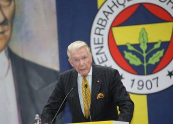 Fenerbahçe’deki misyonundan istifa eden Uğur Dündar: Göreve devam etmem oy çokluğu ile onaylanmıştır