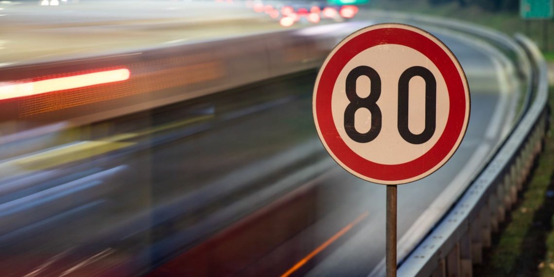 Finlandiya’da sürat sonunu aşan şoföre 2,7 milyon lira ceza