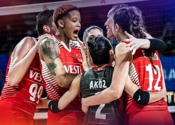 FIVB Voleybol Milletler Ligi | Filenin Sultanları Kanada’yı 3-0 mağlup etti