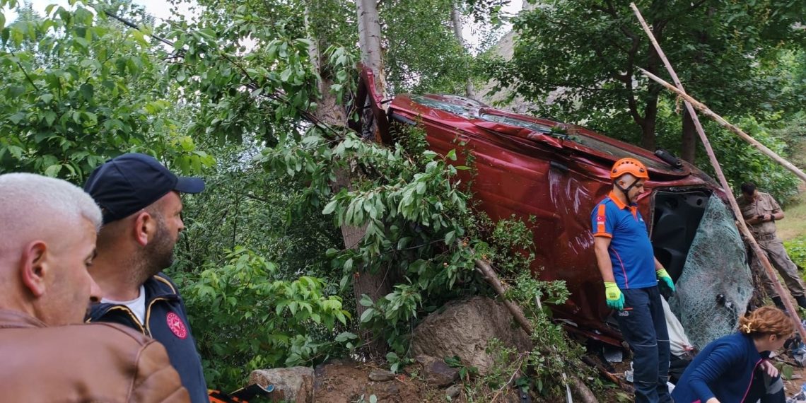 Gümüşhane’de feci kaza: 2 meyyit, 3 yaralı