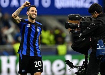 Hakan Çalhanoğlu’ndan Şampiyonlar Ligi ve transfer açıklaması