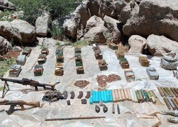 Irak’ın kuzeyinde teröristlere ilişkin silah ve mühimmat ele geçirildi