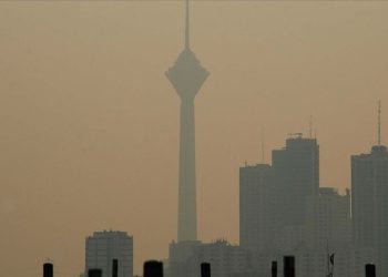 İran’da toz fırtınası: 1191 kişi hastaneye kaldırıldı, 1 kişi hayatını kaybetti